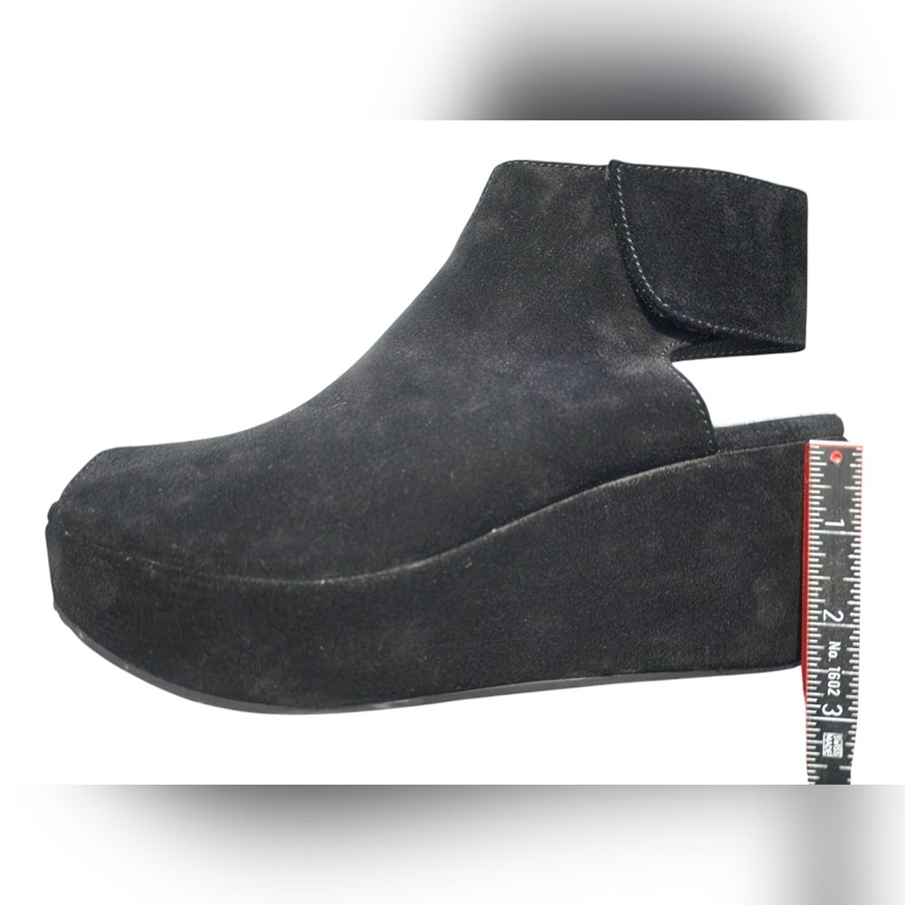 Chocolat Blu White, Black Suede Peep Toe Wedges, Womens 8 - Picture 9 of 9